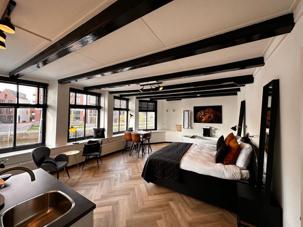 ズヴォレ Borrel & Bed Onder Zeil Bed & Breakfast エクステリア 写真